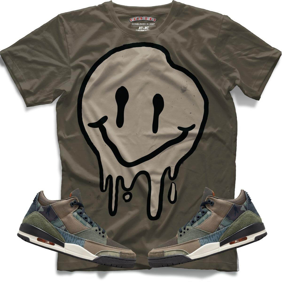 Drippy Smiley (Retro 3 Patchwork) T-Shirt